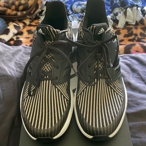 Adidas RapidaRun Knit J Youth 6.5 Woman’s 8